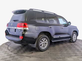 фото Toyota Land Cruiser 200 2016