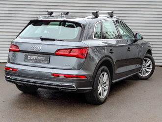 фото Audi Q5 (B9) 2020