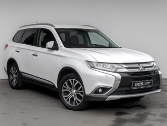 фото Mitsubishi Outlander III 2016
