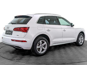 фото Audi Q5 (B9) 2020