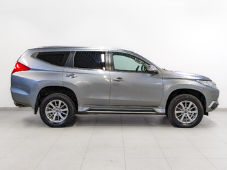 фото Mitsubishi Pajero Sport III 2017