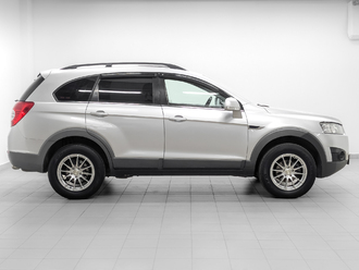 фото Chevrolet Captiva (C140) 2012