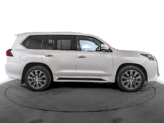 фото Lexus LX III 2017