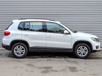 фото Volkswagen Tiguan I 2016