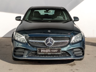 фото Mercedes-Benz C (W/S205) 2018