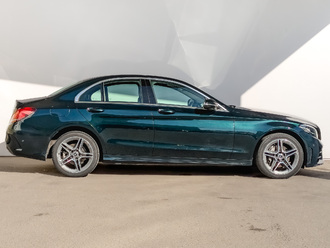 фото Mercedes-Benz C (W/S205) 2018