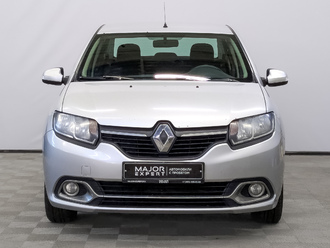 фото Renault Logan II 2016