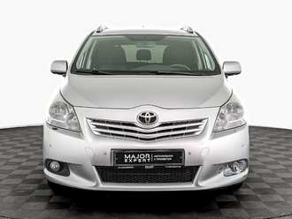 фото Toyota Verso I 2012
