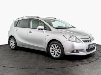 фото Toyota Verso I 2012
