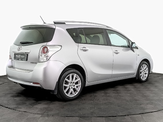 фото Toyota Verso I 2012