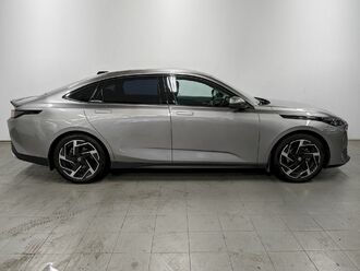 фото Changan Lamore 2023