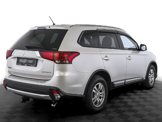 фото Mitsubishi Outlander III 2015