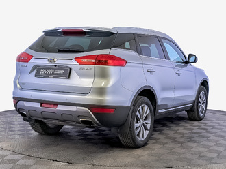 фото Geely Atlas 2020