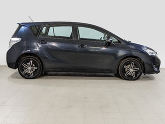 фото Toyota Verso I 2014