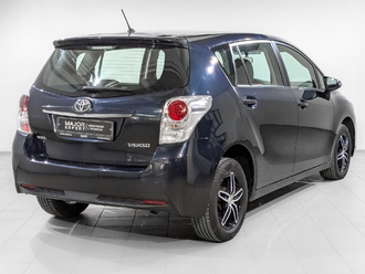 фото Toyota Verso I 2014