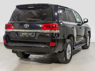 фото Toyota Land Cruiser 200 2015