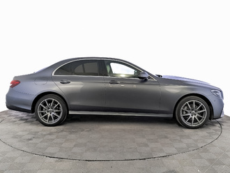 фото Mercedes-Benz E (W/S213) 2022