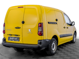 фото Peugeot Partner II 2021