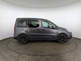 фото Peugeot Partner II 2022