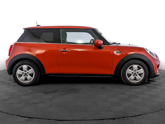 фото Mini Mini III (F56/F55) 2019