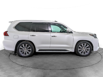 фото Lexus LX III 2016