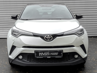 фото Toyota C-HR 2019