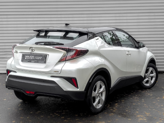 фото Toyota C-HR 2019