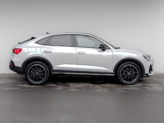 фото Audi Q3 (F3) 2022