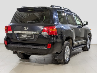 фото Toyota Land Cruiser 200 2012