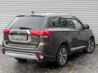 фото Mitsubishi Outlander III 2019