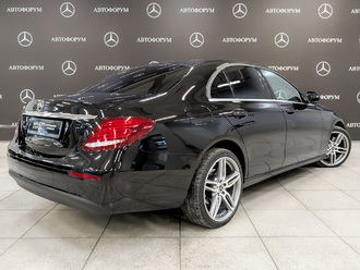 фото Mercedes-Benz E (W/S213) 2019