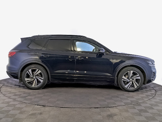 фото Volkswagen Touareg III 2020
