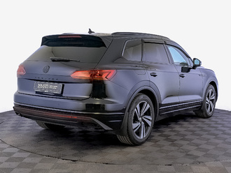 фото Volkswagen Touareg III 2020