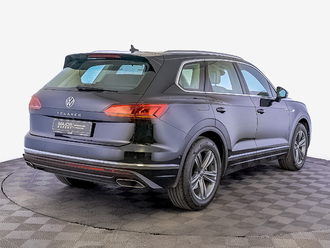 фото Volkswagen Touareg III 2021