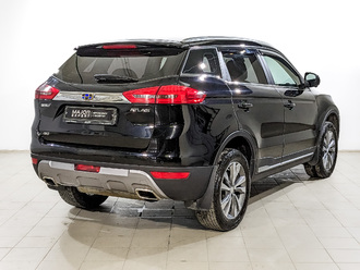 фото Geely Atlas 2021