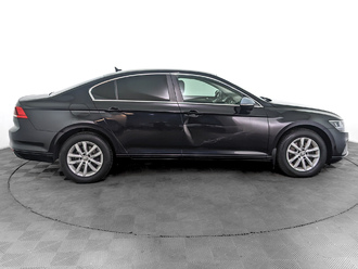 фото Volkswagen Passat B8 2020