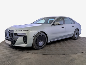 фото BMW 7 (G70) 2022