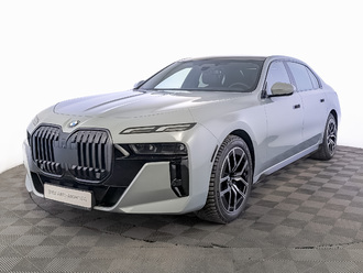 фото BMW 7 (G70) 2022