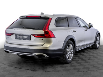 фото Volvo V90 CC 2017