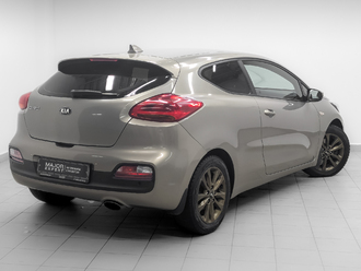 фото Kia Cee`d II 2017