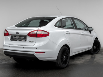 фото Ford Fiesta VII 2015