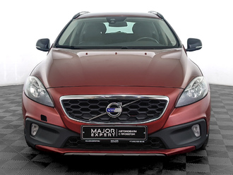 фото Volvo V40 II 2013