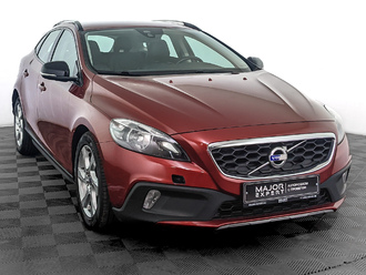 фото Volvo V40 II 2013