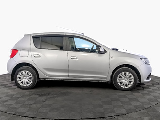 фото Renault Sandero II 2017