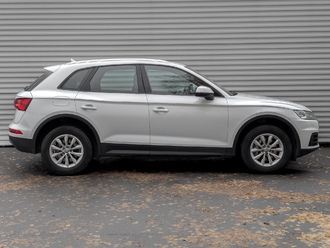 фото Audi Q5 (B9) 2018