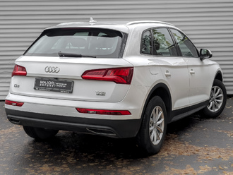 фото Audi Q5 (B9) 2018