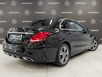 фото Mercedes-Benz C (W/S205) 2018