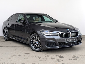 фото BMW 5 (G30/F90) 2022
