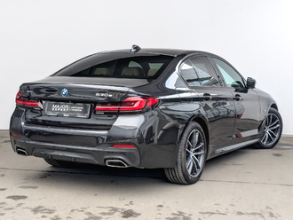фото BMW 5 (G30/F90) 2022