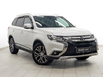 фото Mitsubishi Outlander III 2017